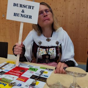 Ab und an wurden eigenartige Vögel gesichtet, aber mit diesen Tafeln konnte man den Service "anlocken"